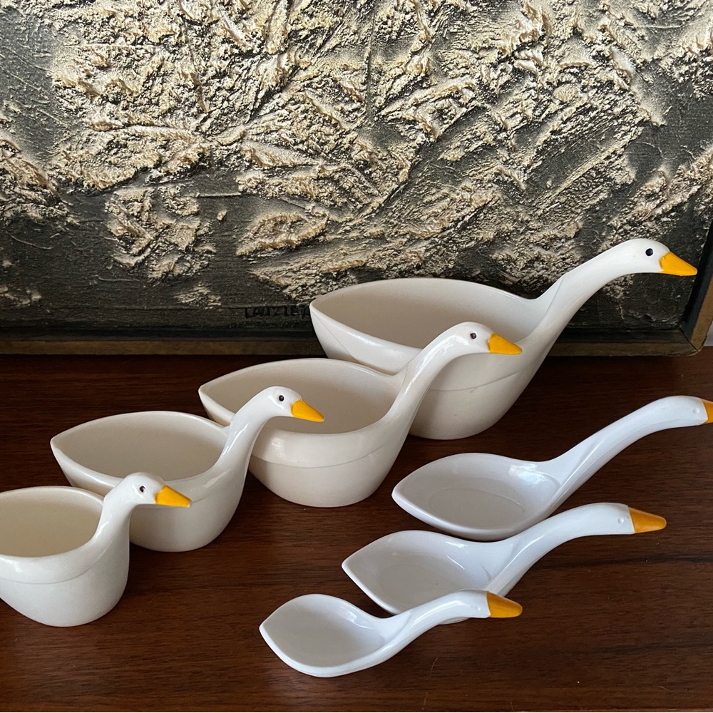 SOLD!! Vintage Goose Geese Family Measuring Cups Spoons
